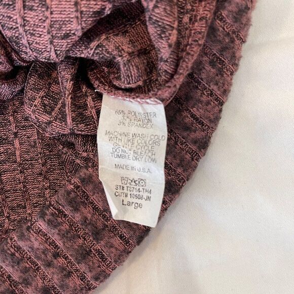 Reborn J Faux Wrap Front Pink and Black Burnout Long Sleeve Top Size Large - Picture 5 of 8